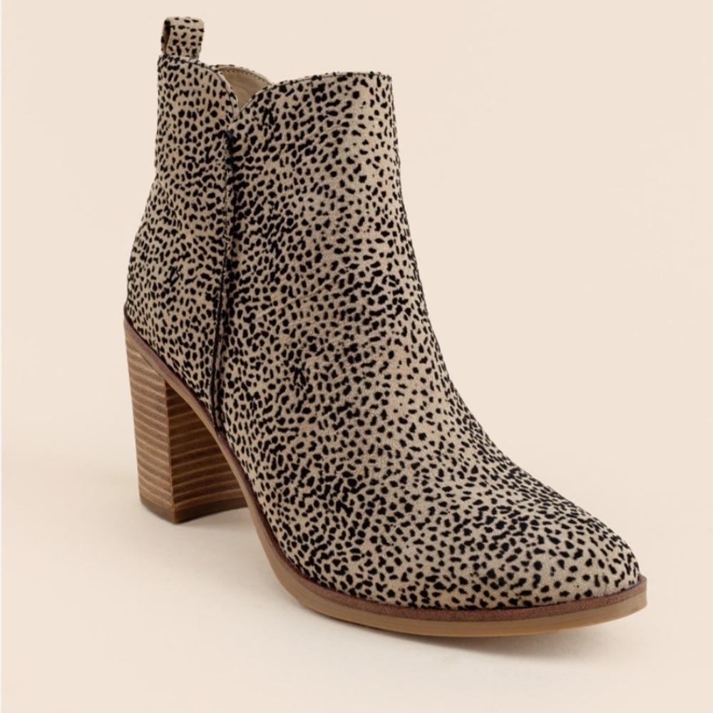 MIA Erik Cheetah Print Ankle Bootie Western Side Zipper Casual Boots Size 6W